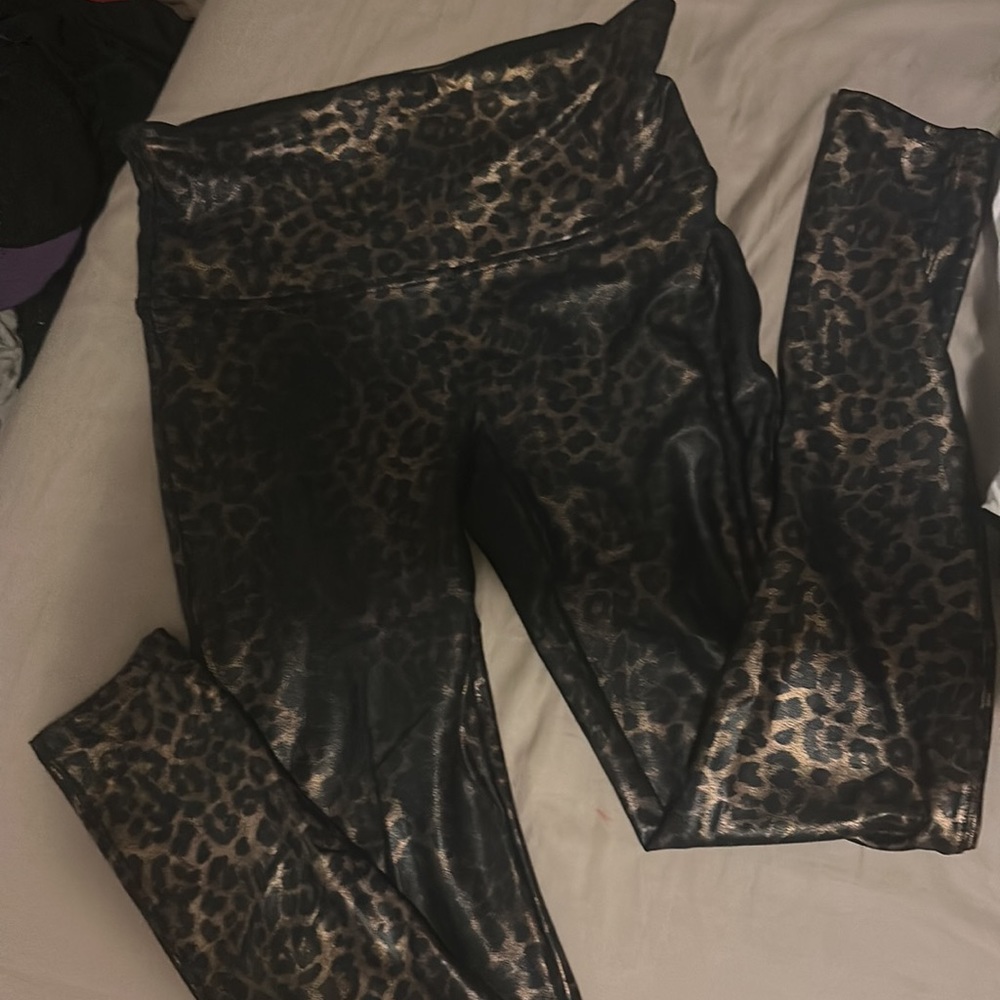 Good condition wore only a few times, were just tight on me - Picture 2 of 2